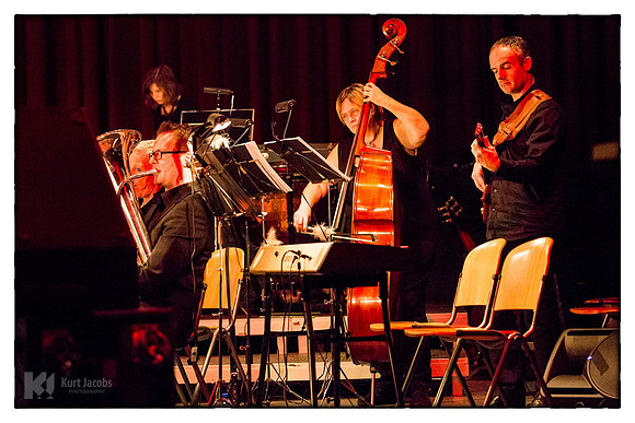 Musicband Odyssey - Sneeuwman VI