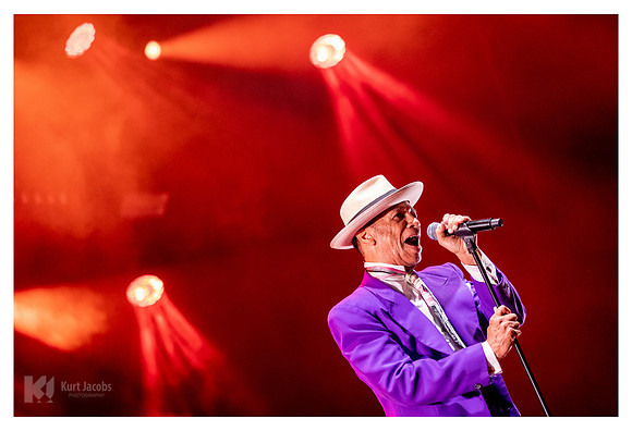 Kid Creole & The Coconuts