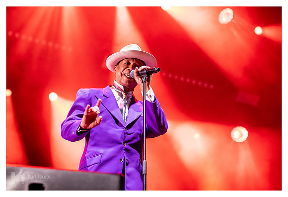 Kid Creole & The Coconuts