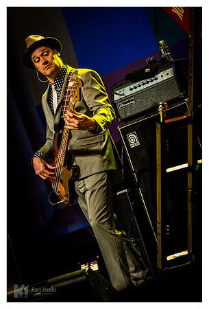 Elvis Costello & The Imposters