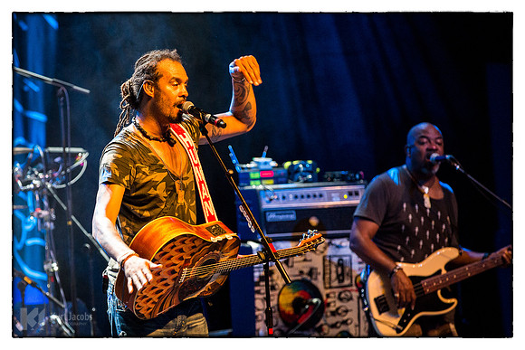 Michael Franti & Spearhead
