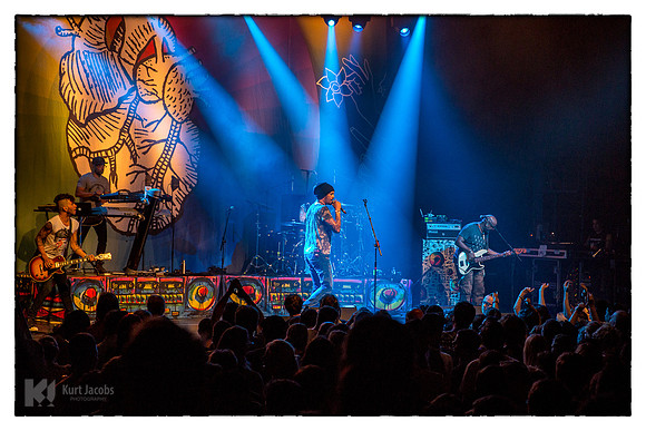 Michael Franti & Spearhead