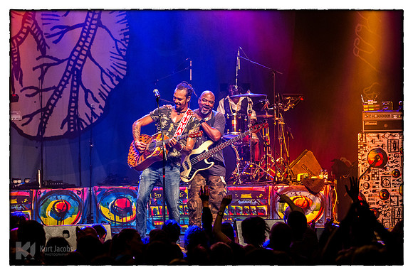 Michael Franti & Spearhead