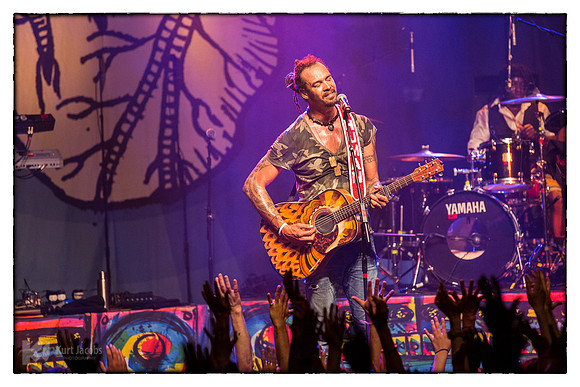 Michael Franti & Spearhead